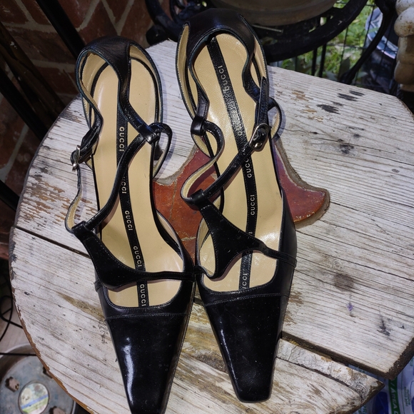 Gucci Women's Black Strappy Heels - Picture 1 of 7